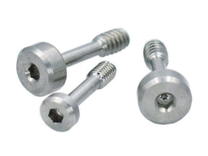What are the common types of head designs for captive screws?